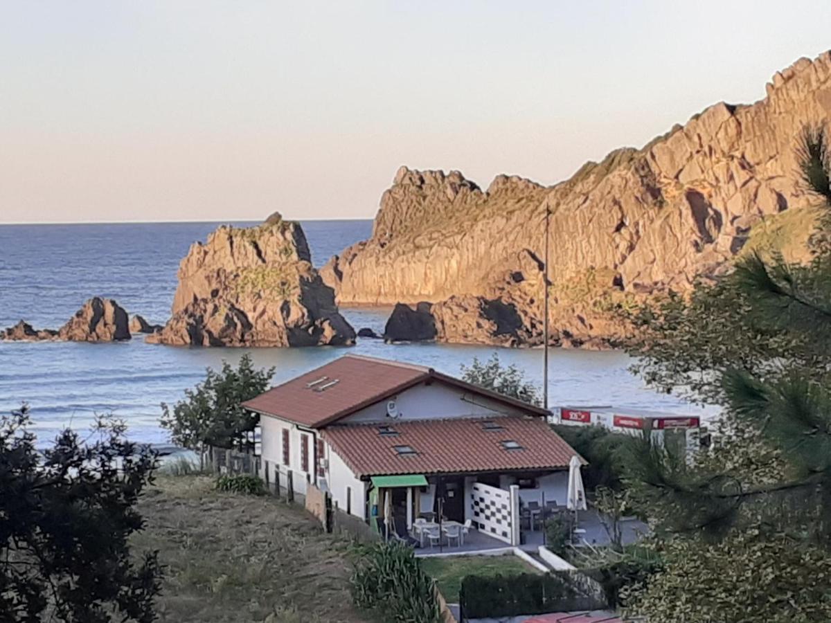 Playa Laga Villa Ибарангелу Екстериор снимка