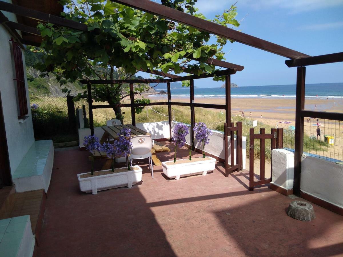 Playa Laga Villa Ибарангелу Екстериор снимка